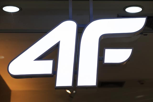 4F